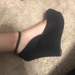 Madden girl wedges